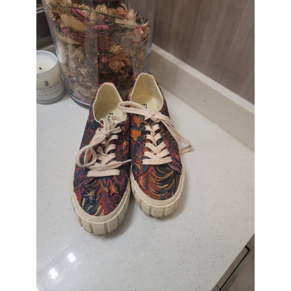 FARM Rio Multicolor Floral Canvas Athletic Sneakers